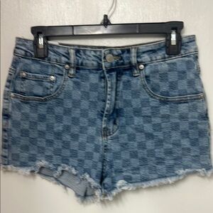 80. Almost Famous checkered denim shorts, frayed edges, size 9, high waisted EUC